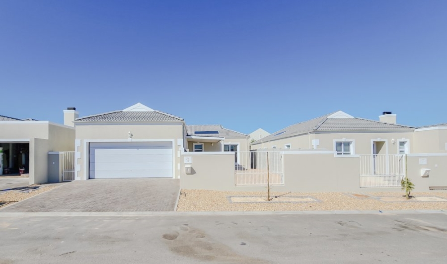 To Let 3 Bedroom Property for Rent in Pinehurst Western Cape